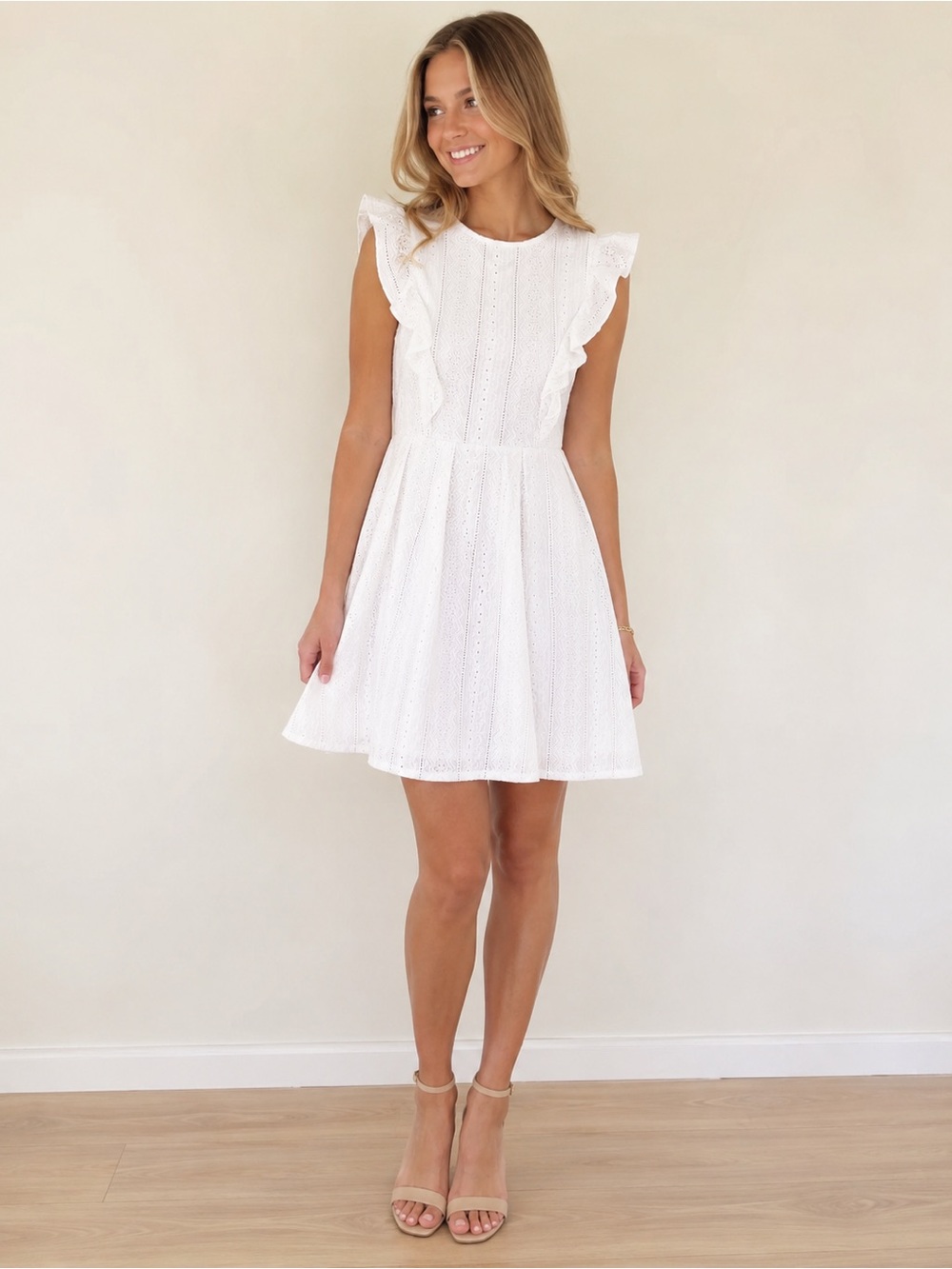NWT Classic White Eyelet Ruffle Sleeve Dress